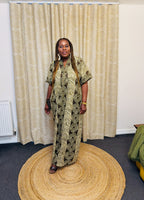 Esther Maxi